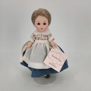 Madame Alexander 8" Auntie Em 2005 Wizard of Oz 39910 Collectible Doll